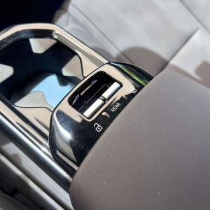 Volvo EX30 Plus full