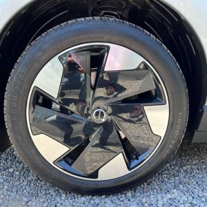 Volvo EX30 Plus full